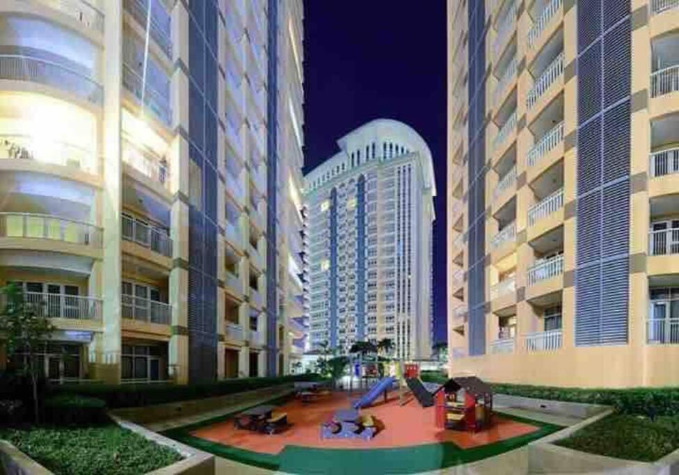 Studio At Viceroy T4 Florence Way Маніла Екстер'єр фото