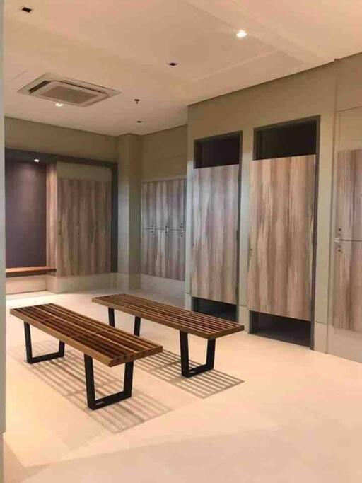 Studio At Viceroy T4 Florence Way Маніла Екстер'єр фото