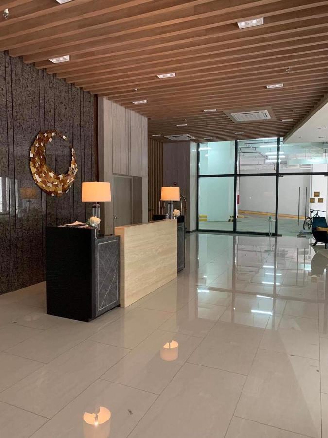 Studio At Viceroy T4 Florence Way Маніла Екстер'єр фото