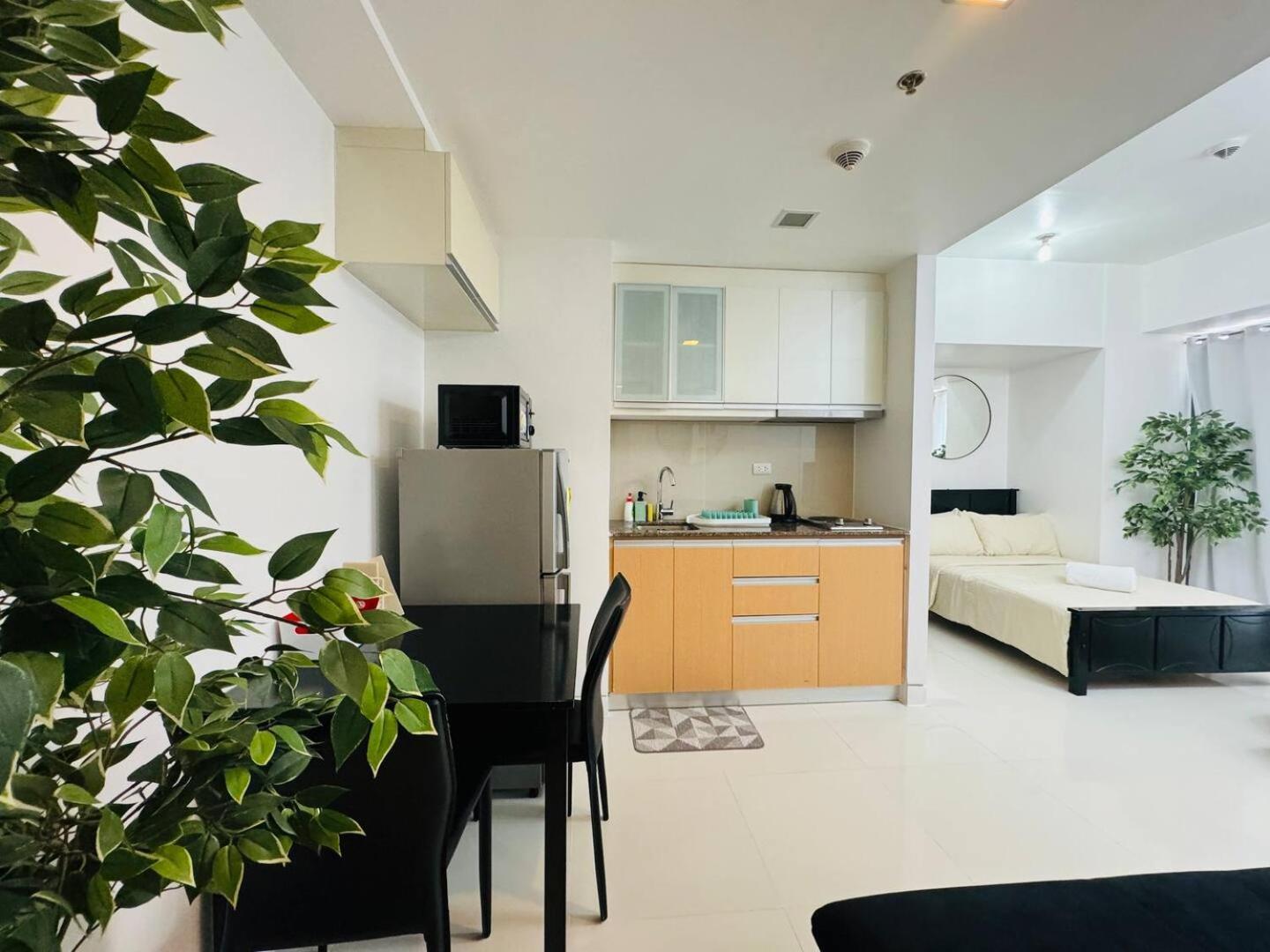 Studio At Viceroy T4 Florence Way Маніла Екстер'єр фото